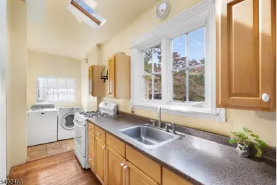 35 Maple Ave, Madison, NJ 07940 - Photo 13