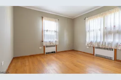 231 Globe Ave, Union Township, NJ 07083 - Photo 9