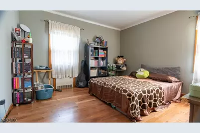 231 Globe Ave, Union Township, NJ 07083 - Photo 11