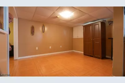 231 Globe Ave, Union Township, NJ 07083 - Photo 25