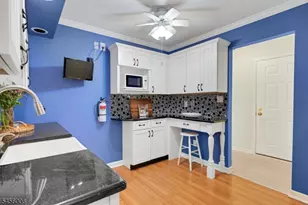 15F Kensington Rd, Chatham Township, NJ 07928 - Photo 7