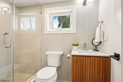 39 Walnut Cres, Montclair, NJ 07042 - Photo 33