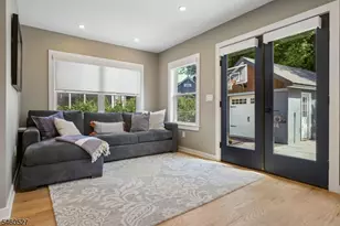 39 Walnut Crescent, Montclair, NJ 07042 - Photo 17