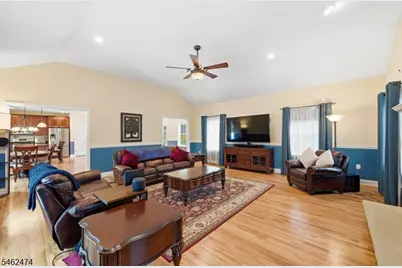 58 Leslie Dr, West Milford, NJ 07480 - Photo 15