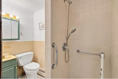 15 Boyle Pl, Elizabeth, NJ 07202 - Photo 13