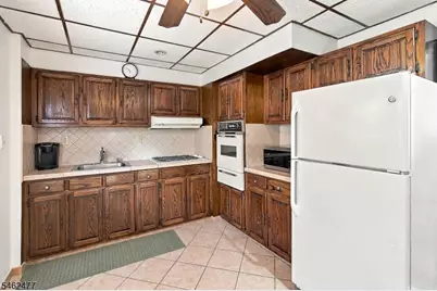 15 Boyle Pl, Elizabeth, NJ 07202 - Photo 9