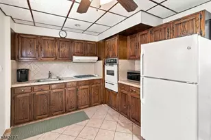 15 Boyle Pl, Elizabeth, NJ 07202 - Photo 9