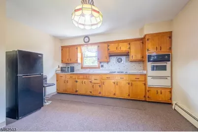 34 Cottage Pl, Garfield, NJ 07026 - Photo 15