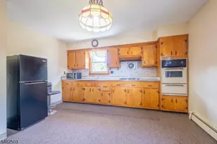 34 Cottage Pl, Garfield, NJ 07026 - Photo 15