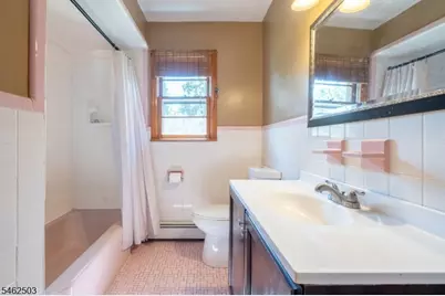 34 Cottage Pl, Garfield, NJ 07026 - Photo 21