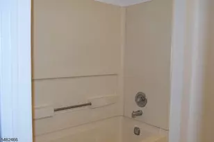 1104 Sage Ct, Mahwah Twp., NJ 07430 - Photo 11