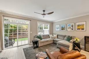 32 Dogwood Ln, Wanaque, NJ 07420 - Photo 5