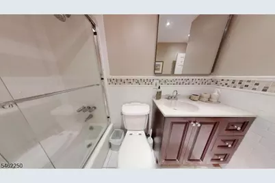 25 Stonegate Dr, Roseland, NJ 07068 - Photo 23