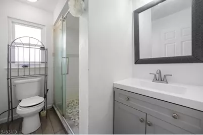 1511 Essex Ave, Linden, NJ 07036 - Photo 23
