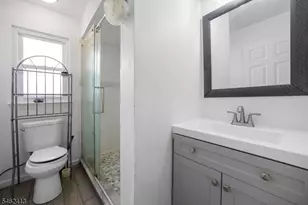 1511 Essex Ave, Linden, NJ 07036 - Photo 23