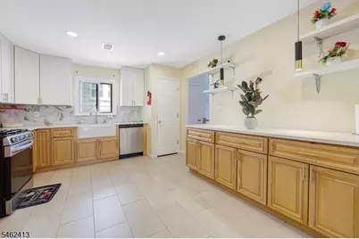 1511 Essex Ave, Linden, NJ 07036 - Photo 13