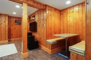 525 Princeton Rd, Linden, NJ 07036 - Photo 23