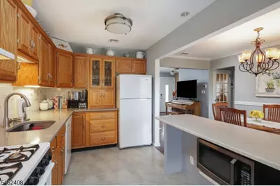 525 Princeton Rd, Linden, NJ 07036 - Photo 11
