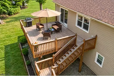 27 Fawn Cir, Berkeley Heights Township, NJ 07922 - Photo 5