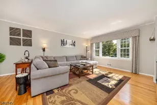 27 Fawn Cir, Berkeley Heights Township, NJ 07922 - Photo 23