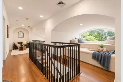 76 Mohawk Rd, Millburn, NJ 07078 - Photo 29