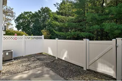 103 Cricket Hill Cir, South Brunswick Township, NJ 08540 - Photo 3