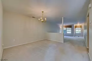 103 Cricket Hill Cir, South Brunswick Township, NJ 08540 - Photo 5