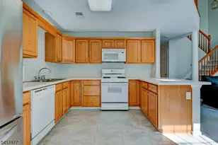 103 Cricket Hill Cir, South Brunswick Township, NJ 08540 - Photo 13