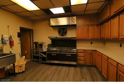 94 Bridge St, Belleville, NJ 07109 - Photo 9