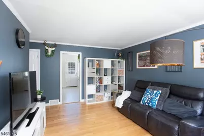 102 Gold St, Green Brook Township, NJ 08812 - Photo 3