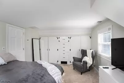 102 Gold St, Green Brook Township, NJ 08812 - Photo 11