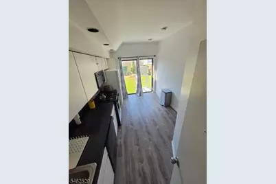24 Pleasant Ave #1, Clifton, NJ 07013 - Photo 3