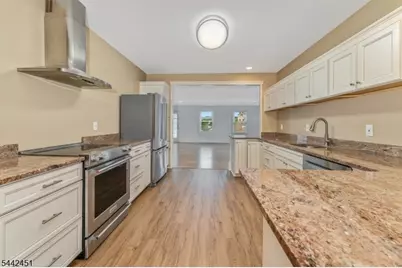 16 Main Street, Flemington, NJ 08822 - Photo 3