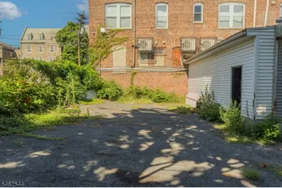 122 Myrtle Ave, Irvington, NJ 07111 - Photo 9