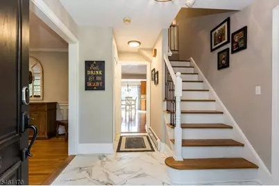 22 Sloping Hill Ter, Wayne, NJ 07470 - Photo 5