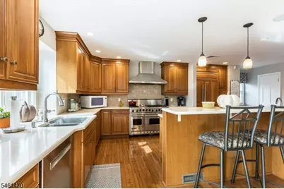 22 Sloping Hill Ter, Wayne, NJ 07470 - Photo 15