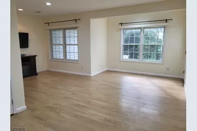 112 Independence Trl #112, Totowa, NJ 07512 - Photo 23