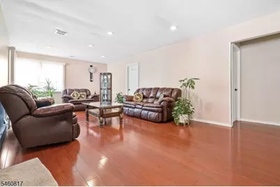 160 Bridge St, Roselle Park, NJ 07204 - Photo 3