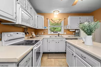 28 Alpine Dr, Denville, NJ 07834 - Photo 17