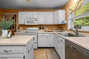 28 Alpine Dr, Denville, NJ 07834 - Photo 15