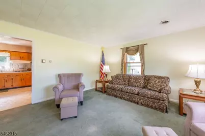4 Sycamore Pl, Fairfield, NJ 07004 - Photo 3