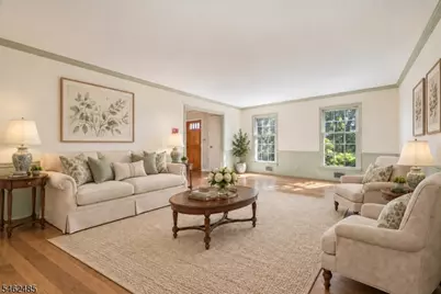 1 Ellyn Ct, Morris Township, NJ 07960 - Photo 5