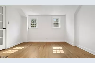 303 Huntington Rd, Union Township, NJ 07083 - Photo 29