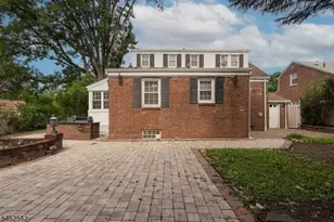 303 Huntington Rd, Union Township, NJ 07083 - Photo 47