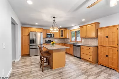 17 Pequot Rd, Ringwood, NJ 07456 - Photo 13