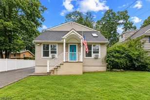 17 Pequot Rd, Ringwood, NJ 07456 - Photo 1