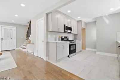 1135 Weber St, Union Township, NJ 07083 - Photo 9
