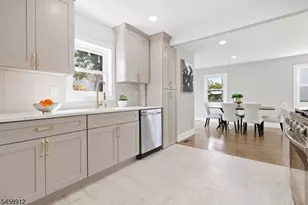 1135 Weber St, Union Township, NJ 07083 - Photo 7