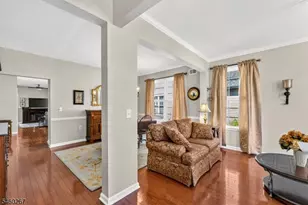 23 Constitution Way, Franklin Township, NJ 08873 - Photo 5