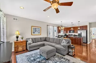 23 Constitution Way, Franklin Township, NJ 08873 - Photo 19